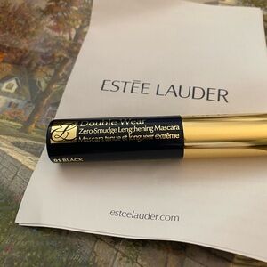 Estée Lauder Double Wear Zero-Smudge Lengthening Mascara-Black
